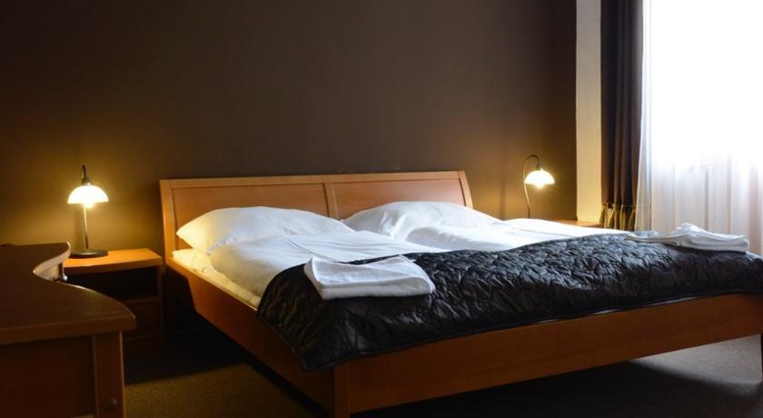 Hotel Esprit Прага Экстерьер фото
