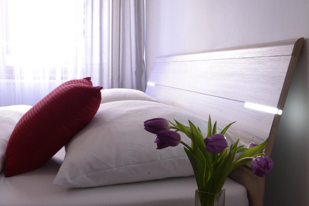 Hotel Esprit Прага Экстерьер фото